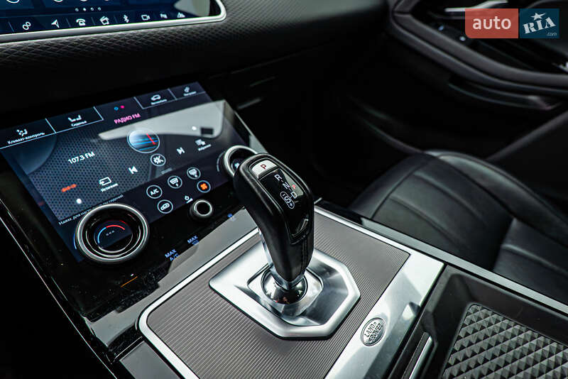 Внедорожник / Кроссовер Land Rover Range Rover Evoque 2019 в Киеве