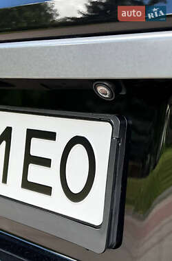 Внедорожник / Кроссовер Land Rover Range Rover Evoque 2012 в 