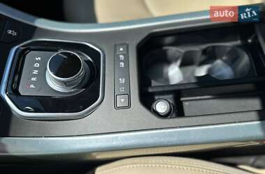 Внедорожник / Кроссовер Land Rover Range Rover Evoque 2014 в 