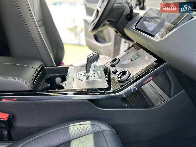 Внедорожник / Кроссовер Land Rover Range Rover Evoque 2022 в Одессе