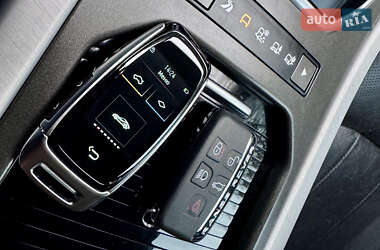 Внедорожник / Кроссовер Land Rover Range Rover Evoque 2016 в 