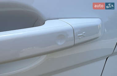 Внедорожник / Кроссовер Land Rover Range Rover Evoque 2014 в 