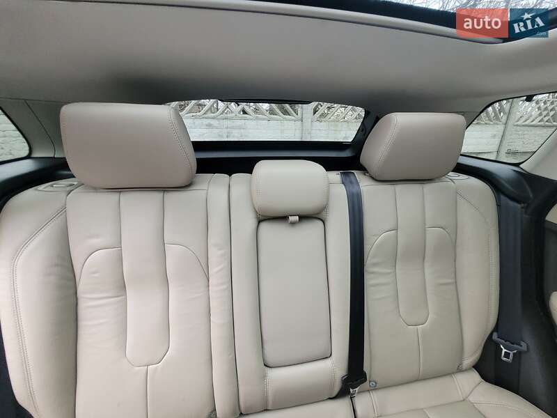 Позашляховик / Кросовер Land Rover Range Rover Evoque 2014 в Івано-Франківську