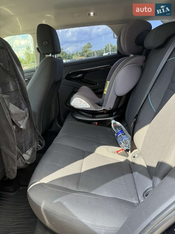 Внедорожник / Кроссовер Land Rover Range Rover Evoque 2019 в Броварах фото 13 Внедорожник / Кроссовер Land Rover Range Rover Evoque 2019 в Броварах