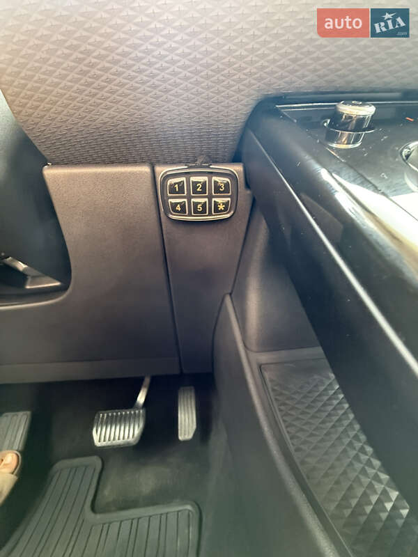 Внедорожник / Кроссовер Land Rover Range Rover Evoque 2019 в Броварах фото 28 Внедорожник / Кроссовер Land Rover Range Rover Evoque 2019 в Броварах