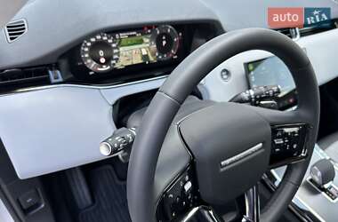 Внедорожник / Кроссовер Land Rover Range Rover Evoque 2024 в 