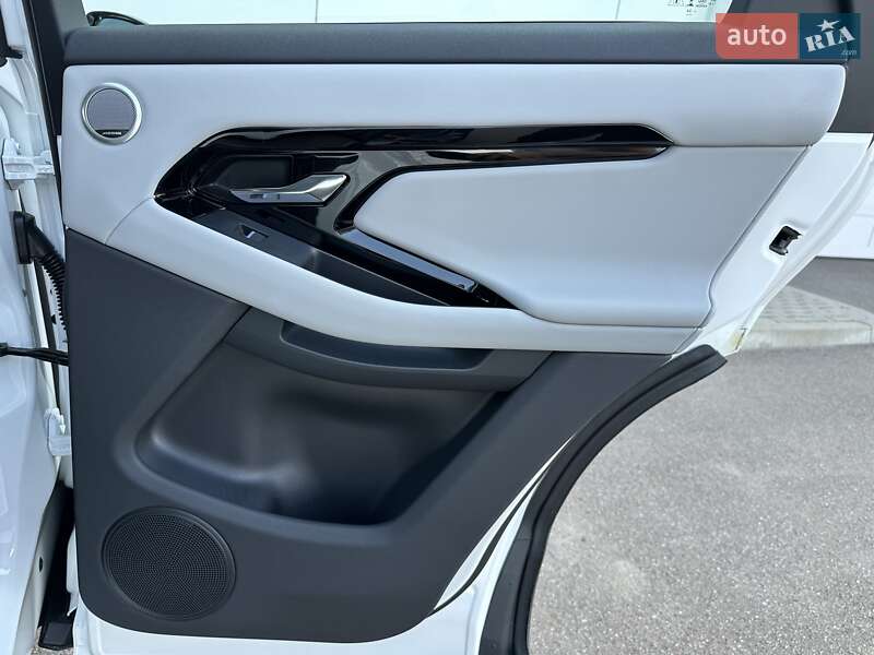 Внедорожник / Кроссовер Land Rover Range Rover Evoque 2024 в Киеве