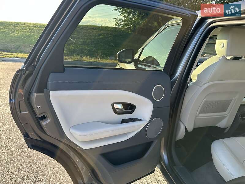 Внедорожник / Кроссовер Land Rover Range Rover Evoque 2017 в Днепре