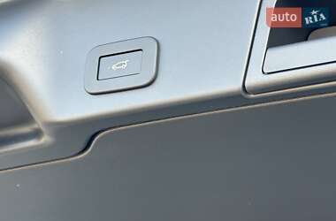 Внедорожник / Кроссовер Land Rover Range Rover Evoque 2024 в 