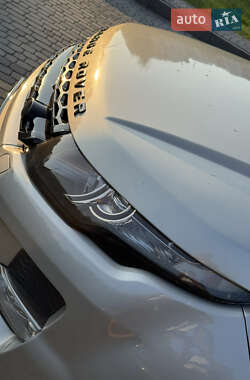 Внедорожник / Кроссовер Land Rover Range Rover Evoque 2014 в 