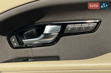 Внедорожник / Кроссовер Land Rover Range Rover Evoque 2015 в 