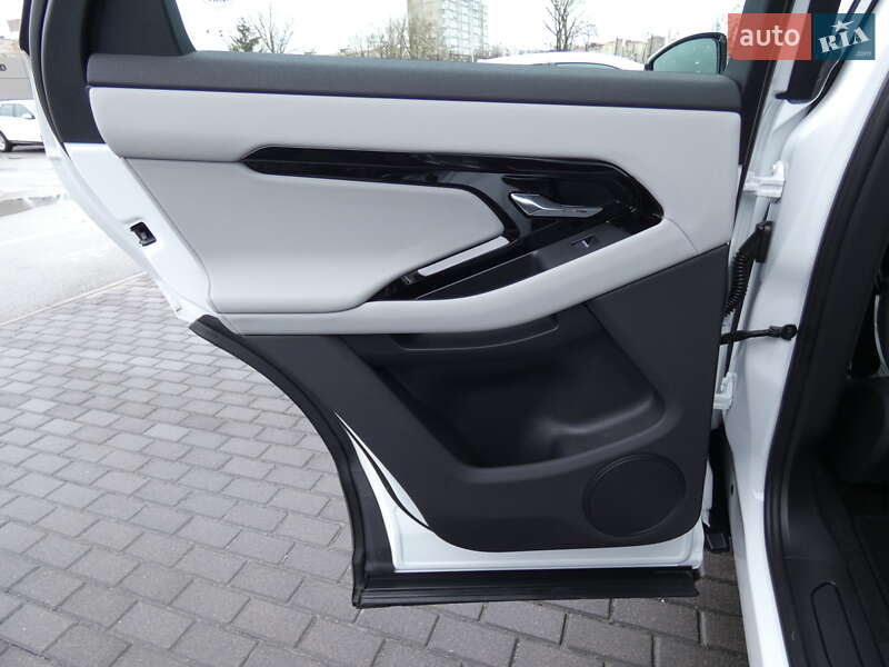 Внедорожник / Кроссовер Land Rover Range Rover Evoque 2024 в Киеве