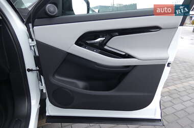 Внедорожник / Кроссовер Land Rover Range Rover Evoque 2024 в 