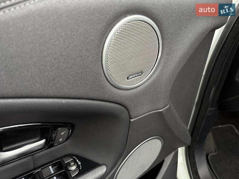 Кабриолет Land Rover Range Rover Evoque 2017 в Киеве