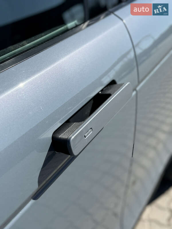 Позашляховик / Кросовер Land Rover Range Rover Evoque 2019 в Чорноморську