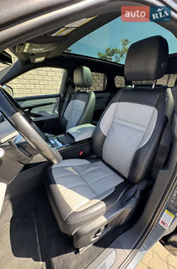 Внедорожник / Кроссовер Land Rover Range Rover Evoque 2019 в 