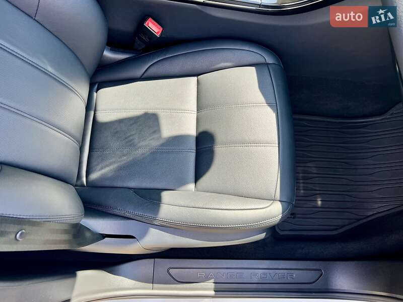 Внедорожник / Кроссовер Land Rover Range Rover Evoque 2024 в Киеве фото 52 Внедорожник / Кроссовер Land Rover Range Rover Evoque 2024 в Киеве