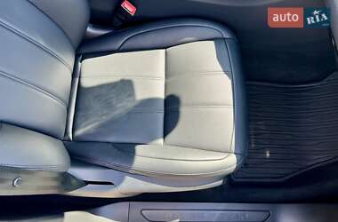 Внедорожник / Кроссовер Land Rover Range Rover Evoque 2024 в 