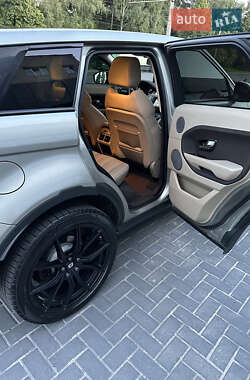 Внедорожник / Кроссовер Land Rover Range Rover Evoque 2014 в 