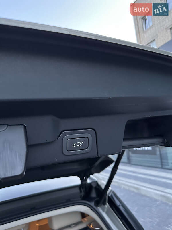Внедорожник / Кроссовер Land Rover Range Rover Evoque 2014 в Луцке