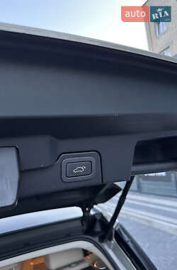 Внедорожник / Кроссовер Land Rover Range Rover Evoque 2014 в 