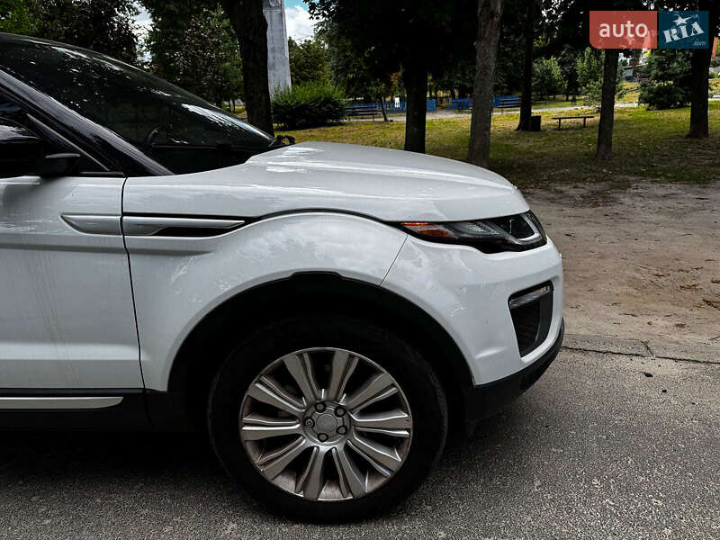 Позашляховик / Кросовер Land Rover Range Rover Evoque 2017 в Києві