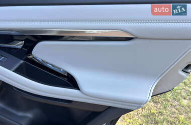 Внедорожник / Кроссовер Land Rover Range Rover Evoque 2020 в 