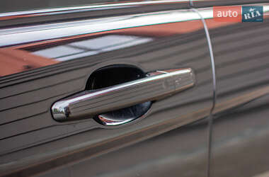 Внедорожник / Кроссовер Land Rover Range Rover Evoque 2015 в 