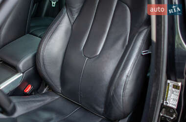 Внедорожник / Кроссовер Land Rover Range Rover Evoque 2015 в 