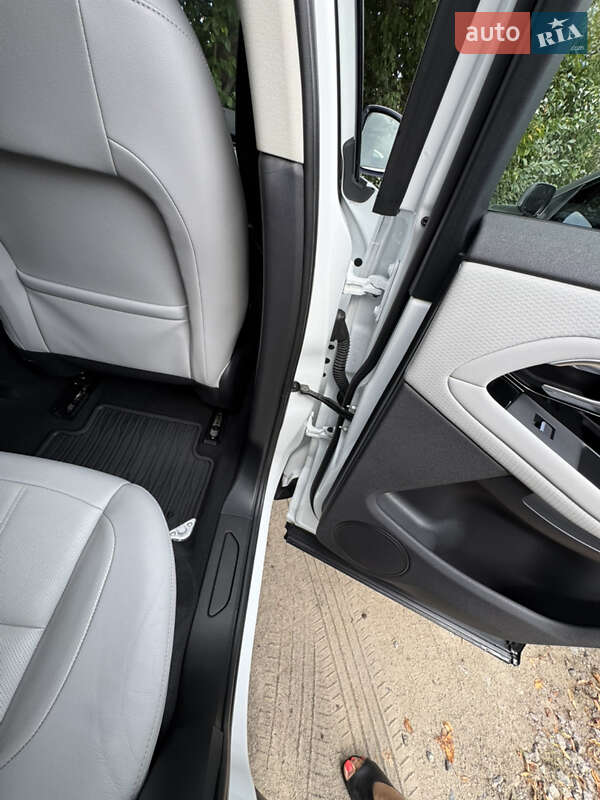 Внедорожник / Кроссовер Land Rover Range Rover Evoque 2020 в Умани фото 55 Внедорожник / Кроссовер Land Rover Range Rover Evoque 2020 в Умани