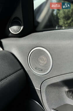 Позашляховик / Кросовер Land Rover Range Rover Evoque 2013 в 