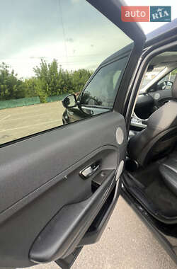 Внедорожник / Кроссовер Land Rover Range Rover Evoque 2015 в 