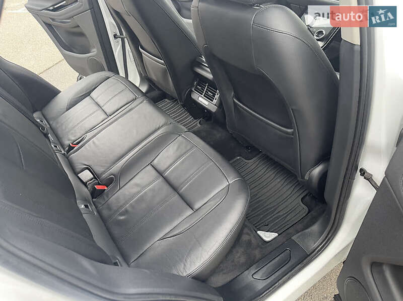 Внедорожник / Кроссовер Land Rover Range Rover Evoque 2019 в Хусте