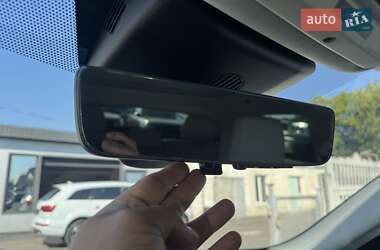 Позашляховик / Кросовер Land Rover Range Rover Evoque 2019 в 