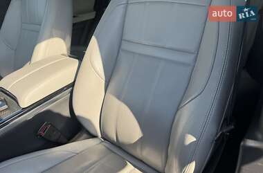 Позашляховик / Кросовер Land Rover Range Rover Evoque 2019 в 