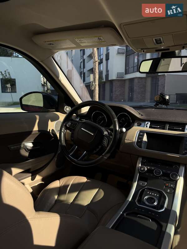 Внедорожник / Кроссовер Land Rover Range Rover Evoque 2015 в Ивано-Франковске