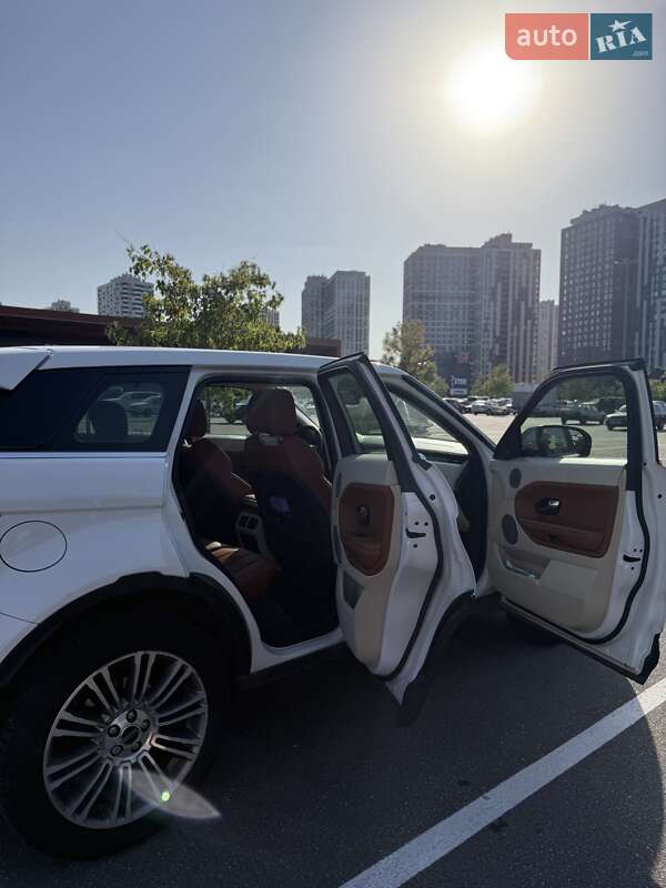 Внедорожник / Кроссовер Land Rover Range Rover Evoque 2012 в Киеве