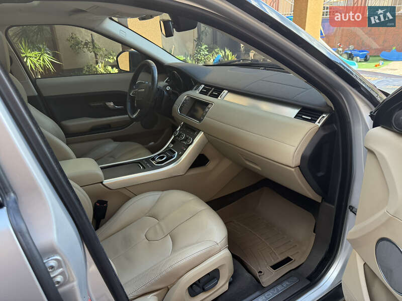 Внедорожник / Кроссовер Land Rover Range Rover Evoque 2015 в Тячеве