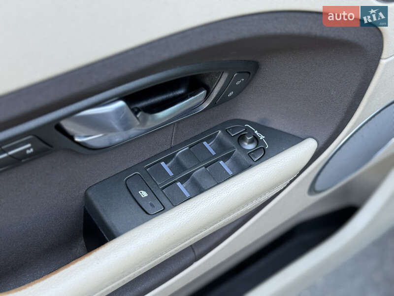 Внедорожник / Кроссовер Land Rover Range Rover Evoque 2012 в Киеве