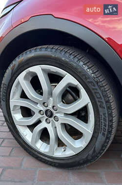 Внедорожник / Кроссовер Land Rover Range Rover Evoque 2013 в 