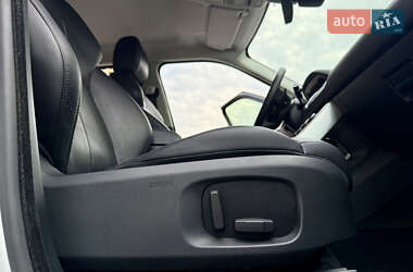 Внедорожник / Кроссовер Land Rover Range Rover Evoque 2017 в 