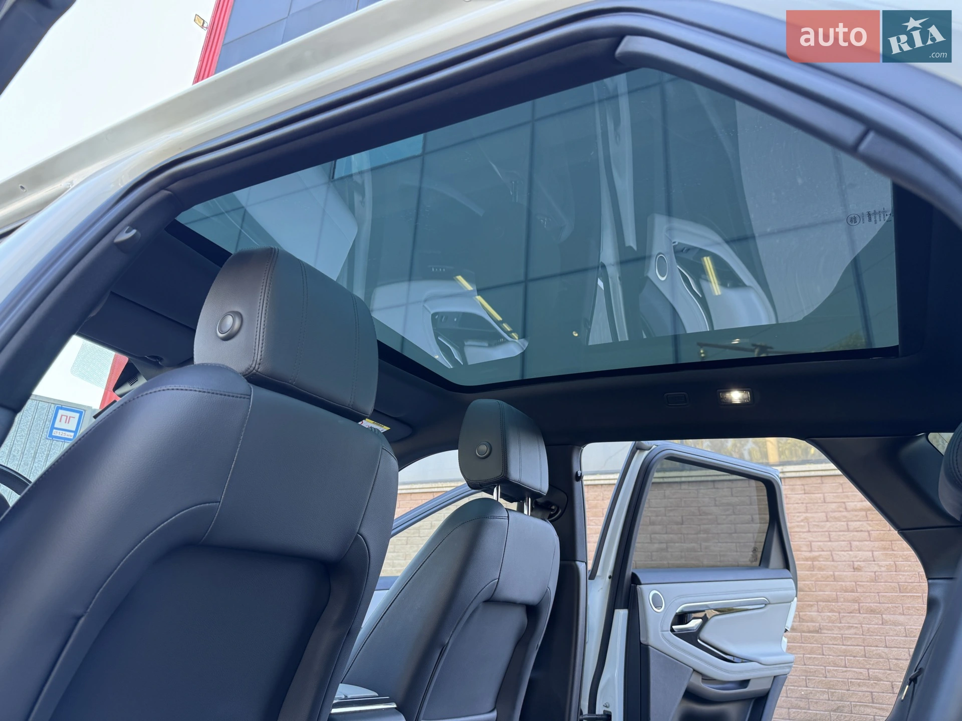 2019 Land Rover Range Rover Evoque - мініатюра 56