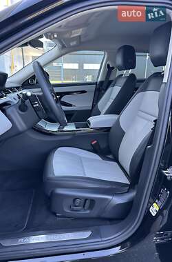 Внедорожник / Кроссовер Land Rover Range Rover Evoque 2023 в 