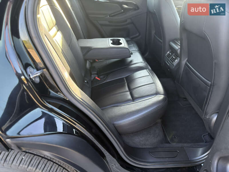 Позашляховик / Кросовер Land Rover Range Rover Evoque 2019 в Києві