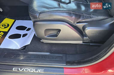 Позашляховик / Кросовер Land Rover Range Rover Evoque 2013 в 