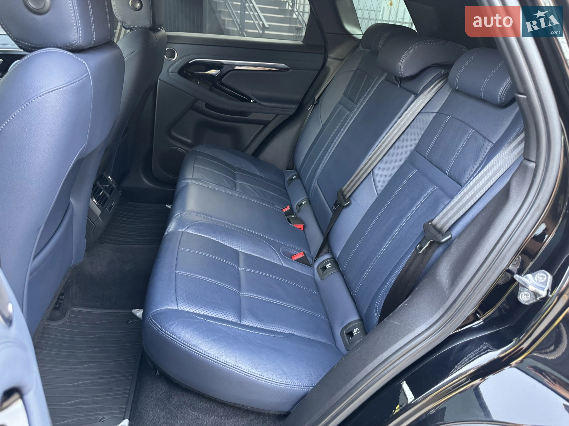 2019 Land Rover Range Rover Evoque - мініатюра 35
