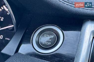 Внедорожник / Кроссовер Land Rover Range Rover Evoque 2014 в 