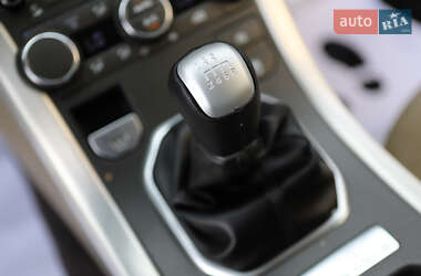 Внедорожник / Кроссовер Land Rover Range Rover Evoque 2014 в 