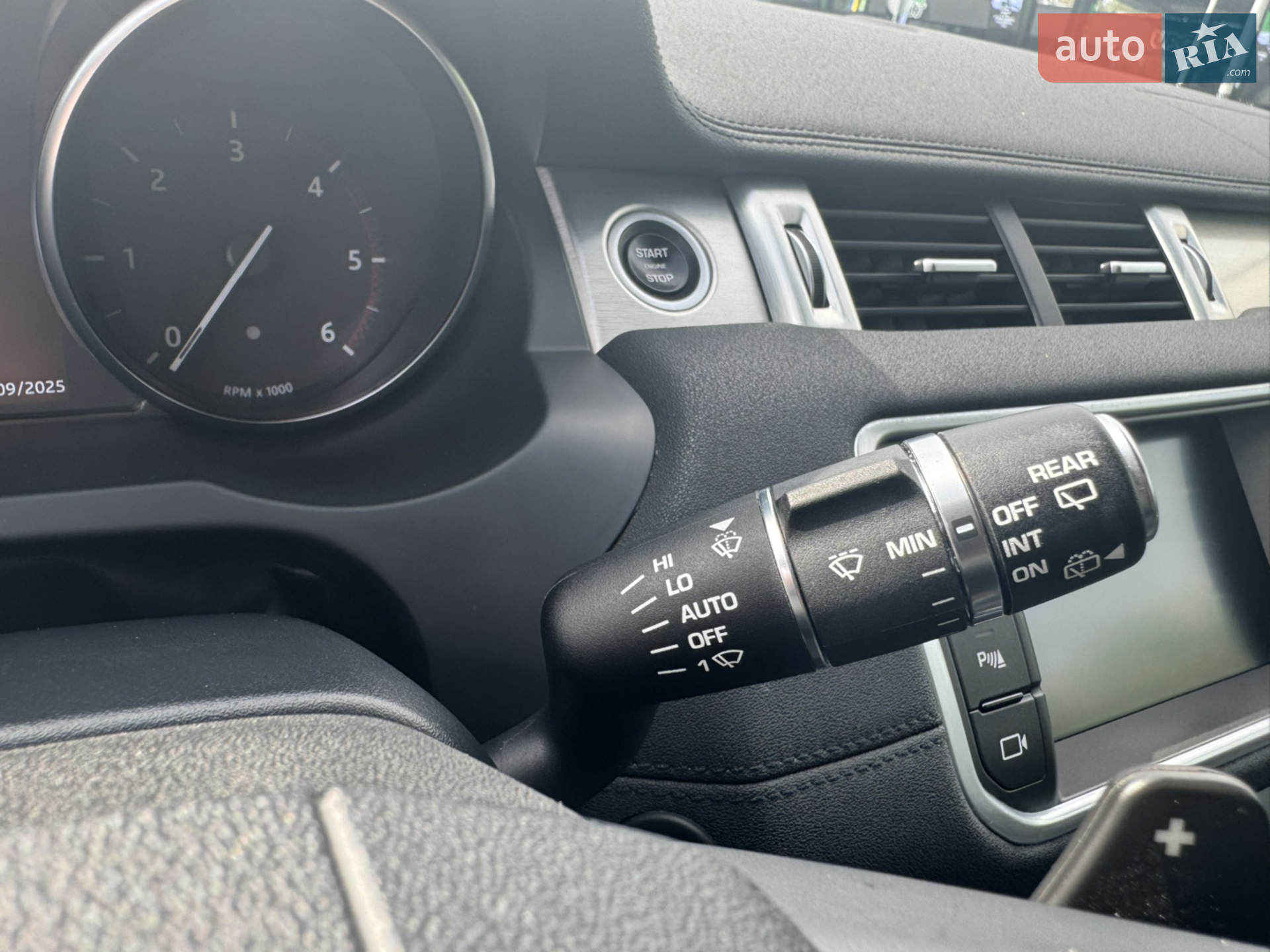 2018 Land Rover Range Rover Evoque - мініатюра 17