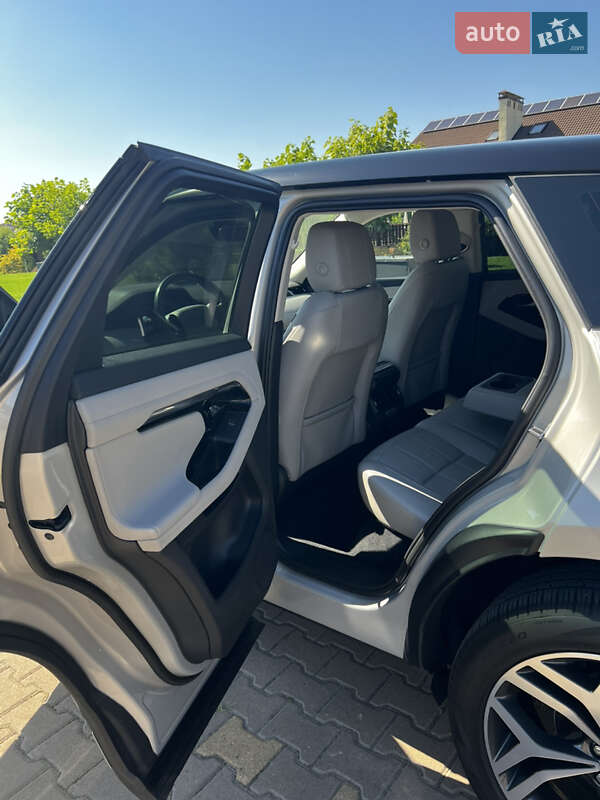 Внедорожник / Кроссовер Land Rover Range Rover Evoque 2019 в Киеве